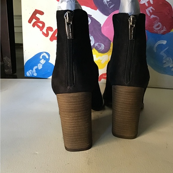 Vince Camuto Suede Block Heel Booties Size 11 - Picture 4 of 6